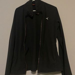 🚨FINAL PRICE🚨 All Black Puma Sweater!!